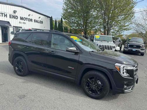 Ebony Twilight Metallic 2024 GMC Terrain AT4