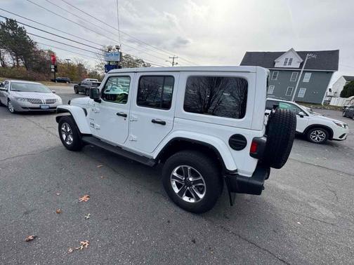 2022 Jeep Wrangler Unlimited Sahara