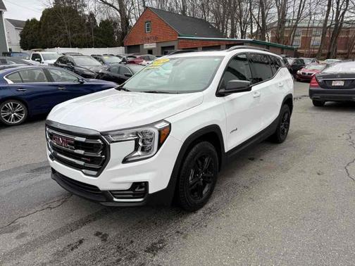 2024 GMC Terrain AT4