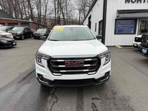 2024 GMC Terrain AT4