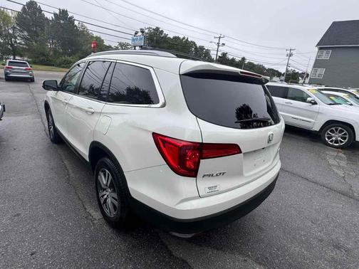 2017 Honda Pilot EX-L w/ Navigation