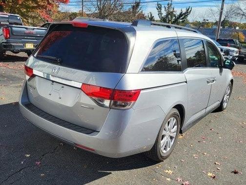 Lunar Silver Metallic 2016 Honda Odyssey SE