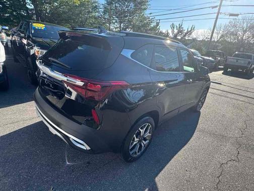 2023 Kia Seltos EX