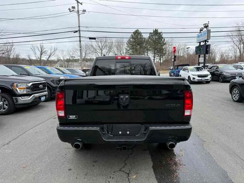 2021 RAM 1500 Classic SLT