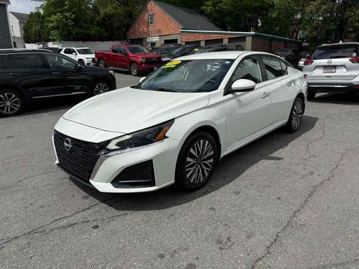 2023 Nissan Altima 2.5 SV
