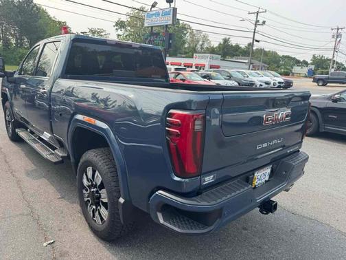 2025 GMC Sierra 2500 Denali