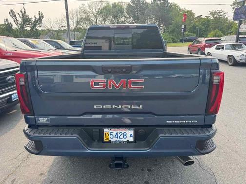 2025 GMC Sierra 2500 Denali