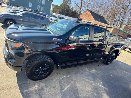 2022 Chevrolet Silverado 1500 Custom Trail Boss