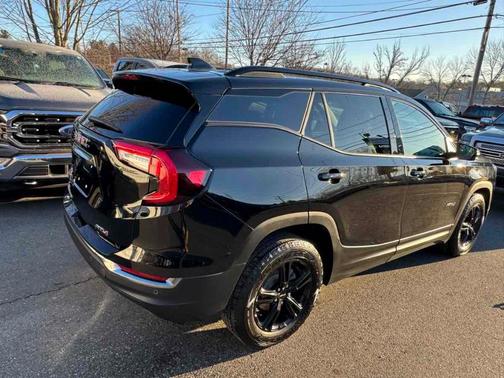 2024 GMC Terrain AT4