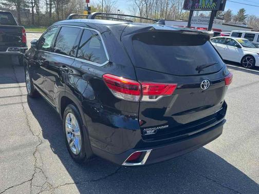 2018 Toyota Highlander Limited