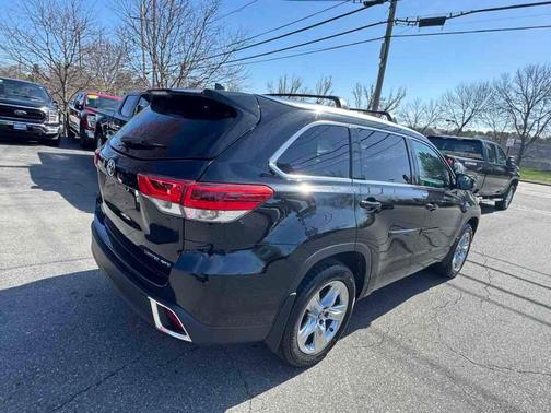 2018 Toyota Highlander Limited