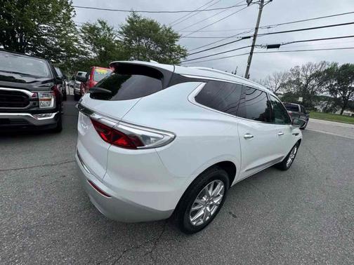2024 Buick Enclave Premium