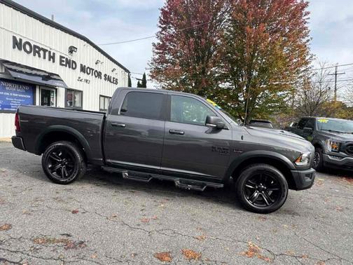 2022 RAM 1500 Classic SLT