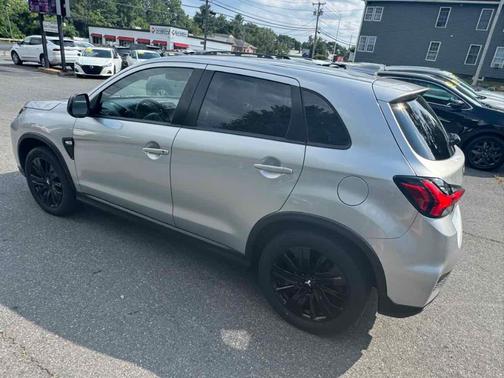 2023 Mitsubishi Outlander Sport SE