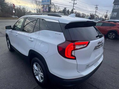 2023 GMC Terrain SLE