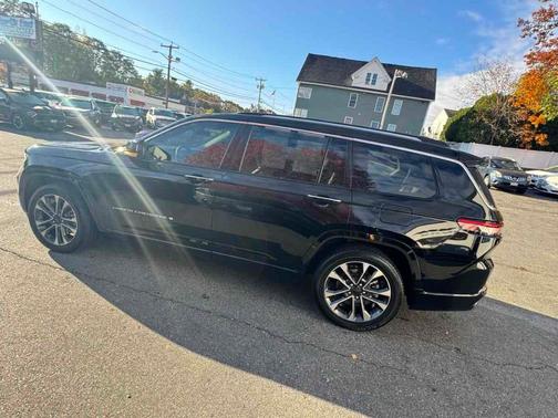 2023 Jeep Grand Cherokee L Overland