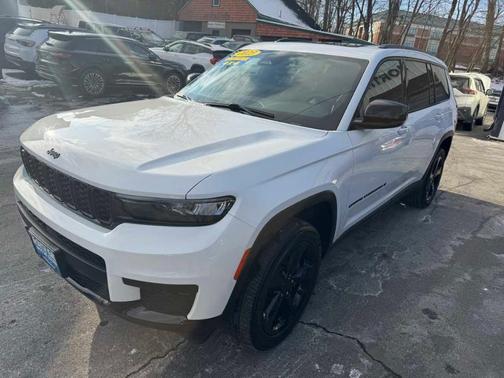 2023 Jeep Grand Cherokee L Laredo