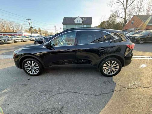 2021 Ford Escape Titanium