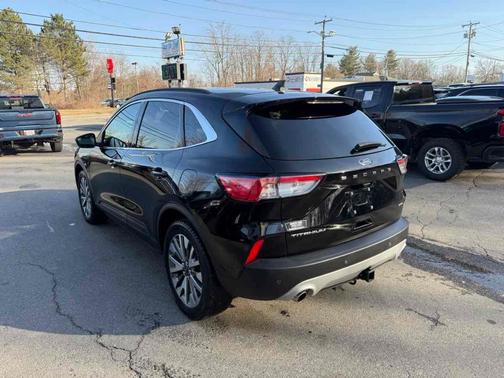 2021 Ford Escape Titanium