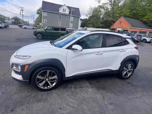 Chalk White 2018 Hyundai KONA Limited