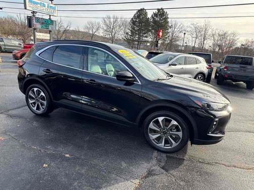 2024 Ford Escape Platinum