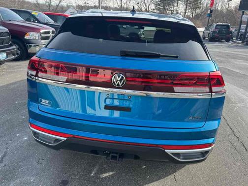 2024 Volkswagen Atlas Cross Sport 2.0T SEL