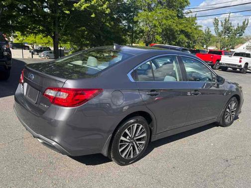 Magnetite Gray Metallic 2018 Subaru Legacy 2.5i Premium