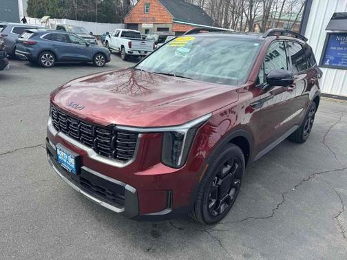 Red 2025 Kia Sorento SX