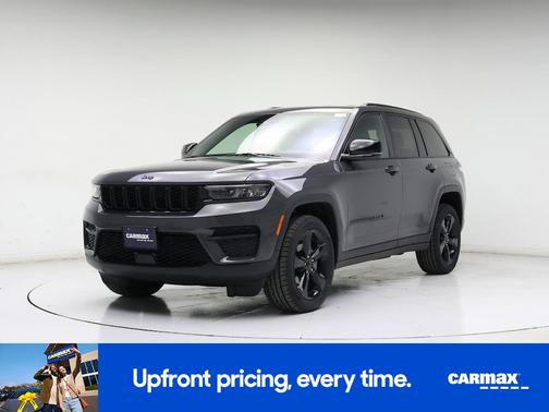 Gray 2024 Jeep Grand Cherokee Altitude
