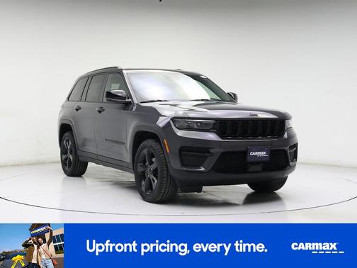 Gray 2024 Jeep Grand Cherokee Altitude