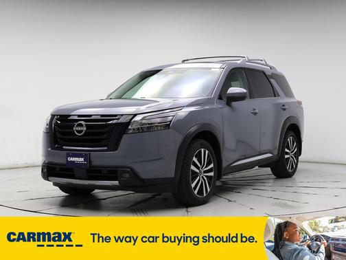 2023 Nissan Pathfinder Platinum