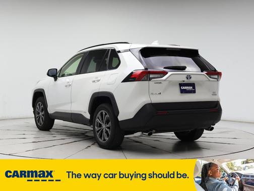 2022 Toyota RAV4 Hybrid XLE Premium