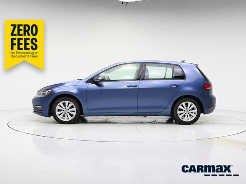 Blue 2018 Volkswagen Golf SE