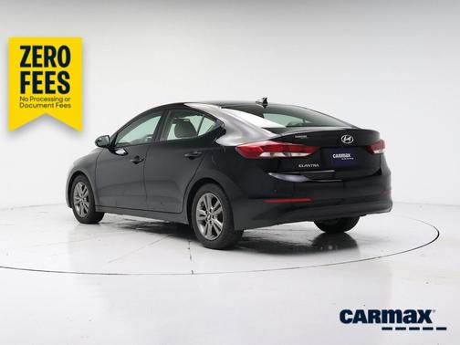 Black 2017 Hyundai ELANTRA SE