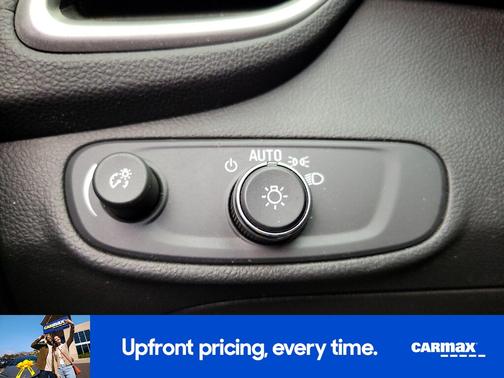White 2020 Chevrolet Trax LT