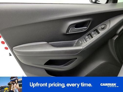 White 2020 Chevrolet Trax LT