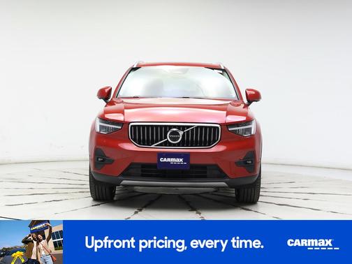 2023 Volvo XC40 B5 Plus Bright Theme