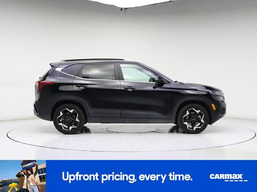 Black 2025 Kia Seltos EX