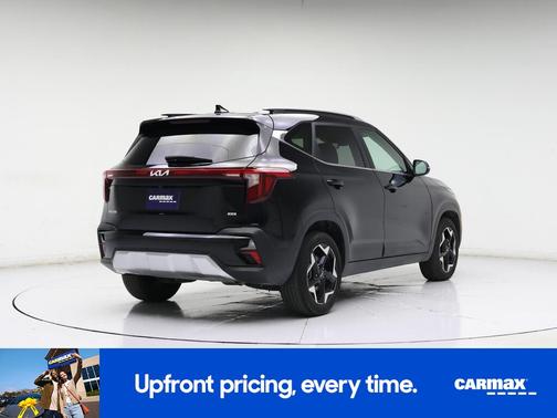 Black 2025 Kia Seltos EX