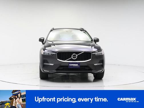 Black 2022 Volvo XC60 B5 Momentum