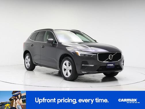 Black 2022 Volvo XC60 B5 Momentum