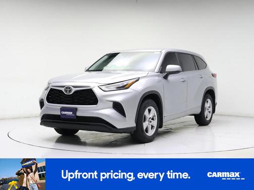 Silver 2023 Toyota Highlander L