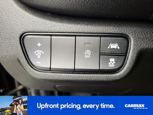 Black 2023 Kia Seltos SX