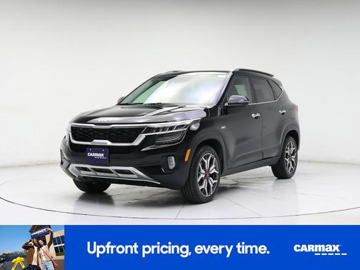 Black 2023 Kia Seltos SX