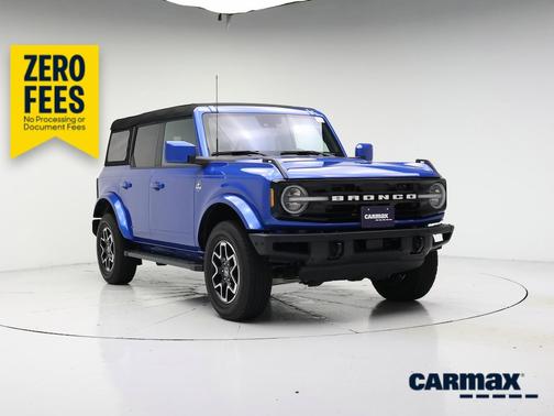 Blue 2024 Ford Bronco Outer Banks