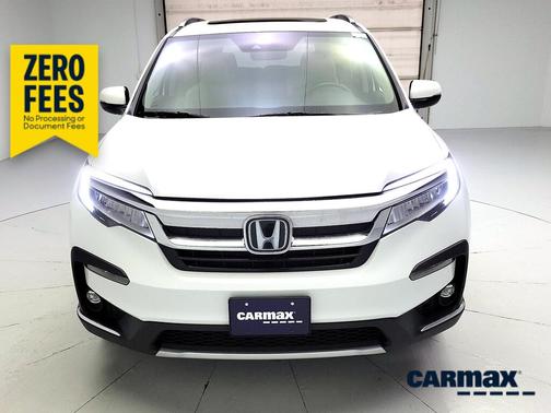 White 2022 Honda Pilot Touring