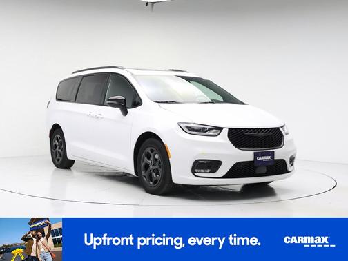 White 2024 Chrysler Pacifica Hybrid Premium S Appearance Pkg