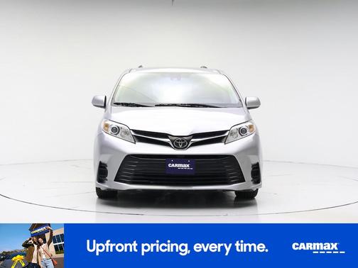 Silver 2018 Toyota Sienna LE