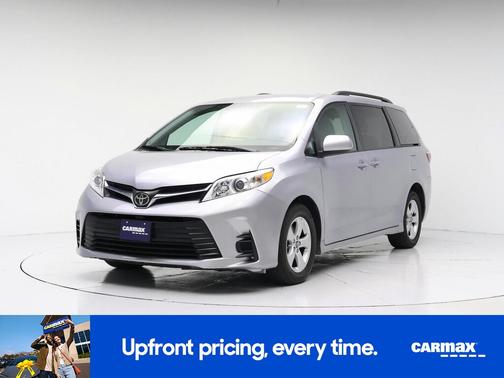 Silver 2018 Toyota Sienna LE