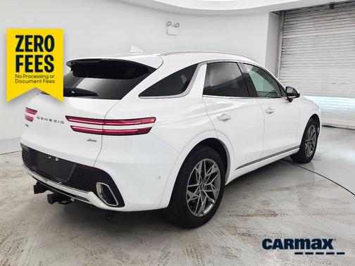 White 2022 Genesis GV70